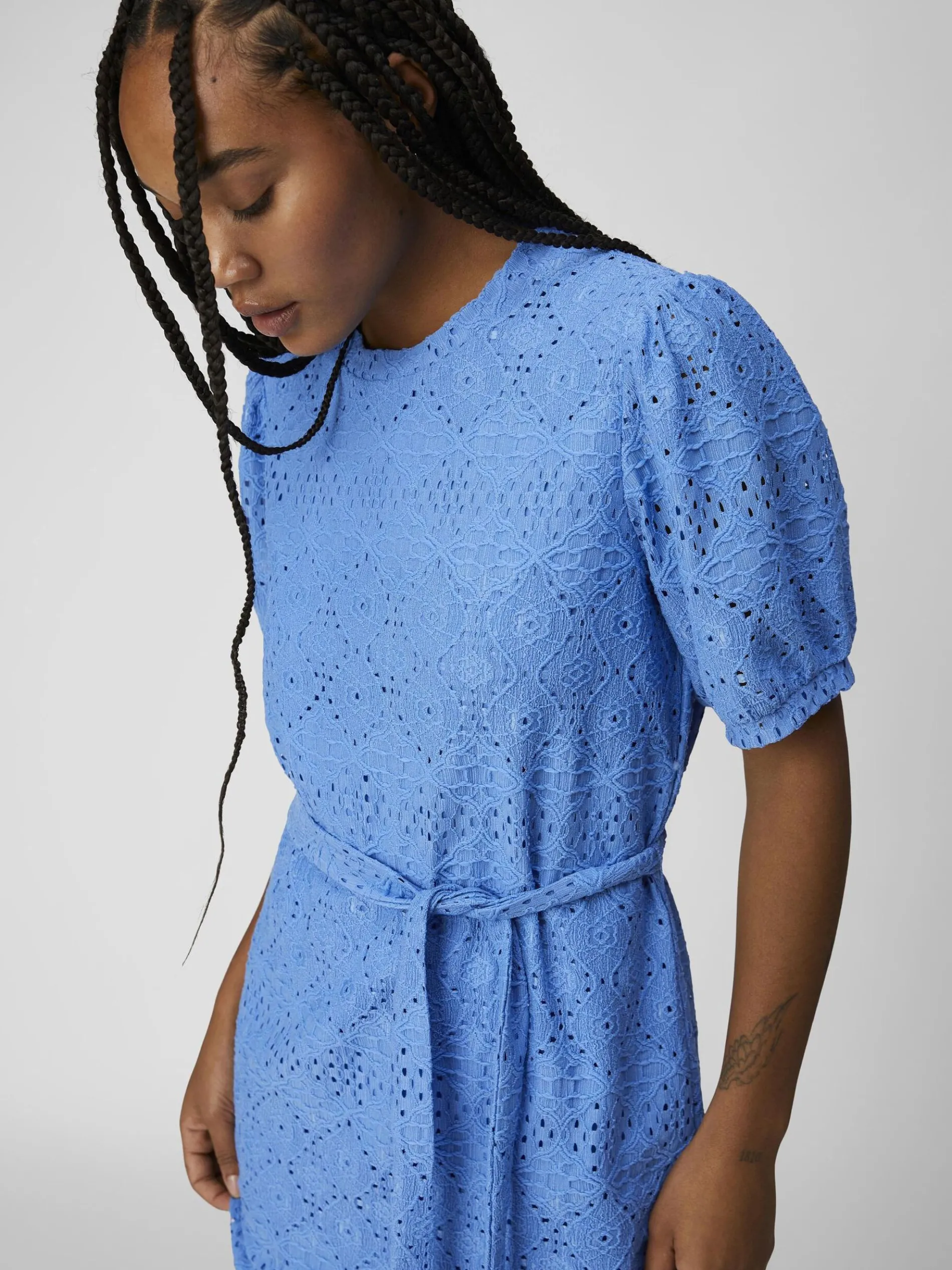 BRODERIE ANGLAISE MINI JURK