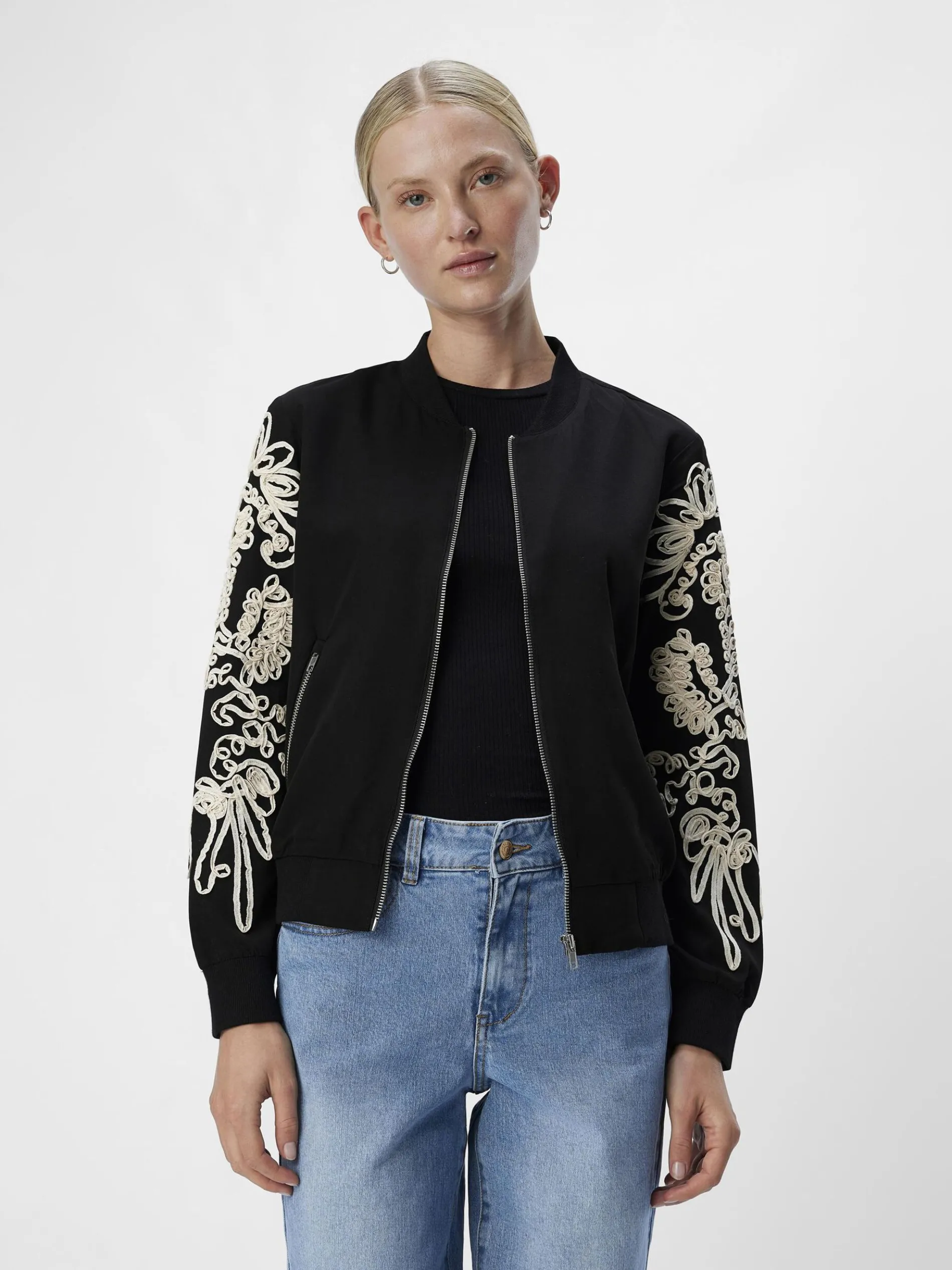 GEBORDUURD BOMBERJACK