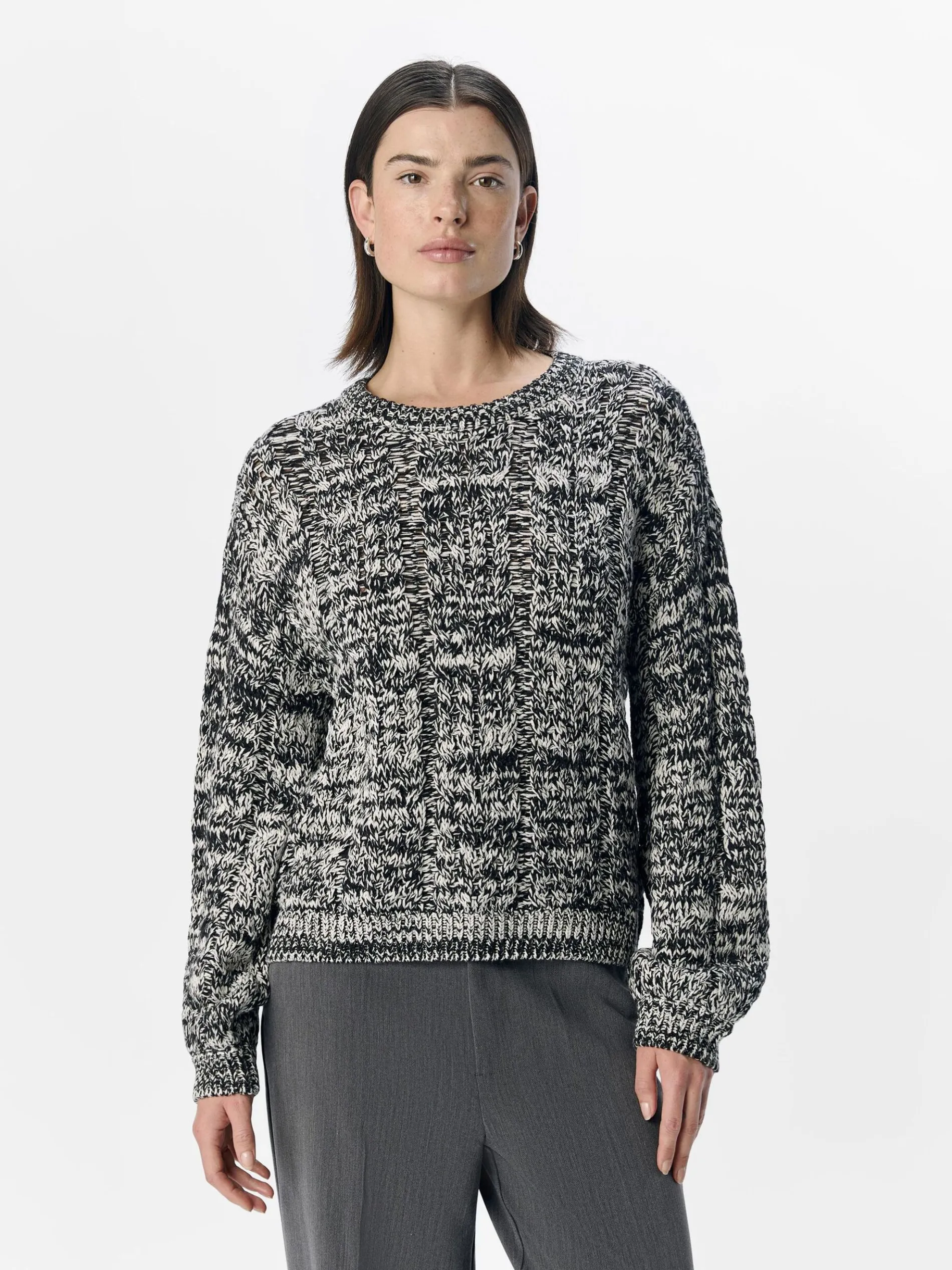 GEBREIDE KABELS SWEATER