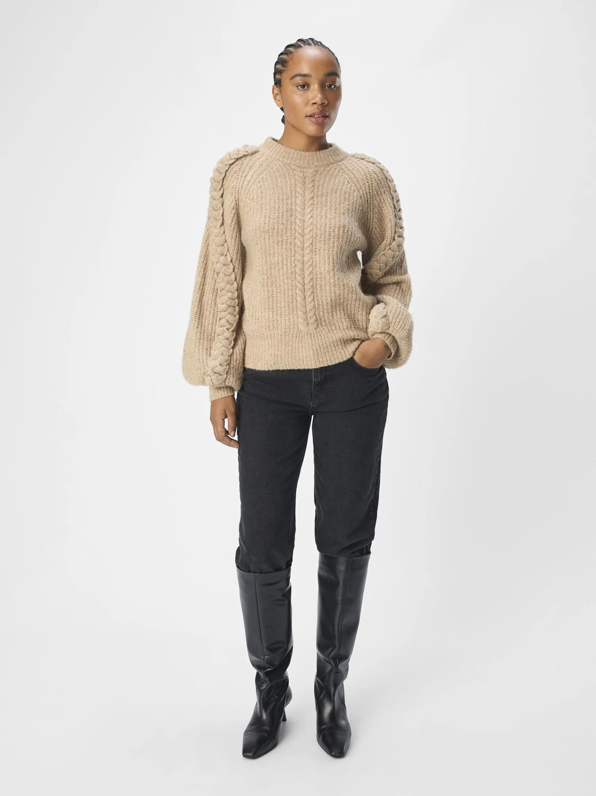 GEBREIDE KABELS SWEATER