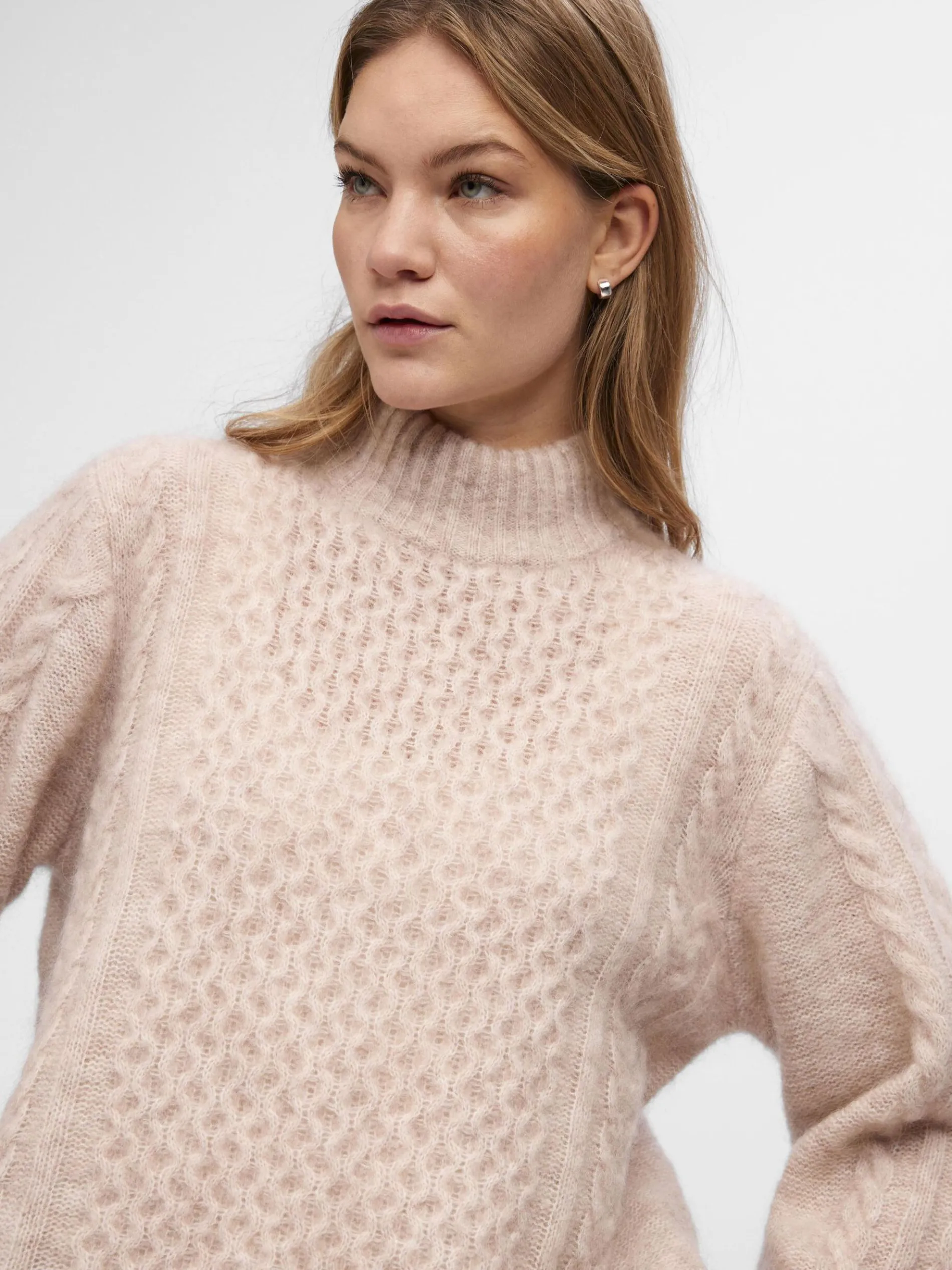 GEBREIDE KABELS SWEATER