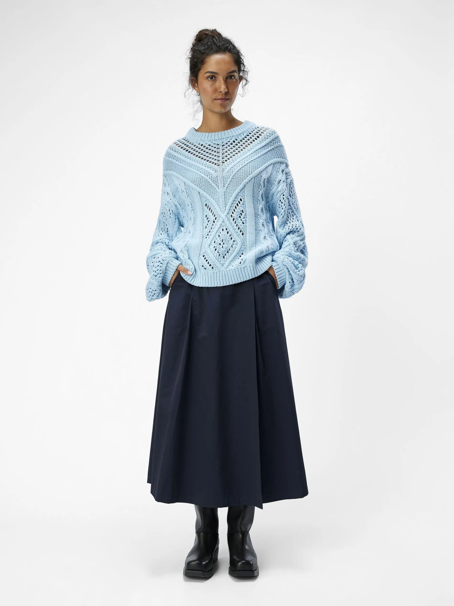 GEDETAILLEERD SWEATER