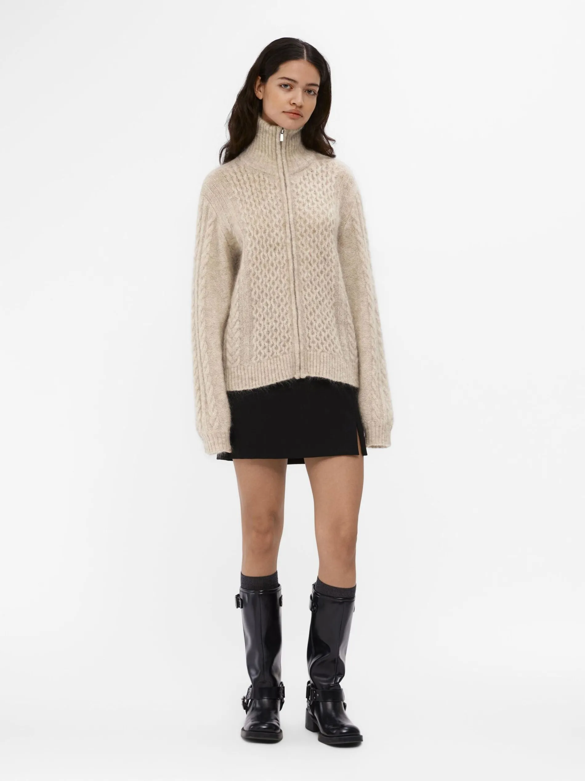 HOGE HALS GEBREID VEST