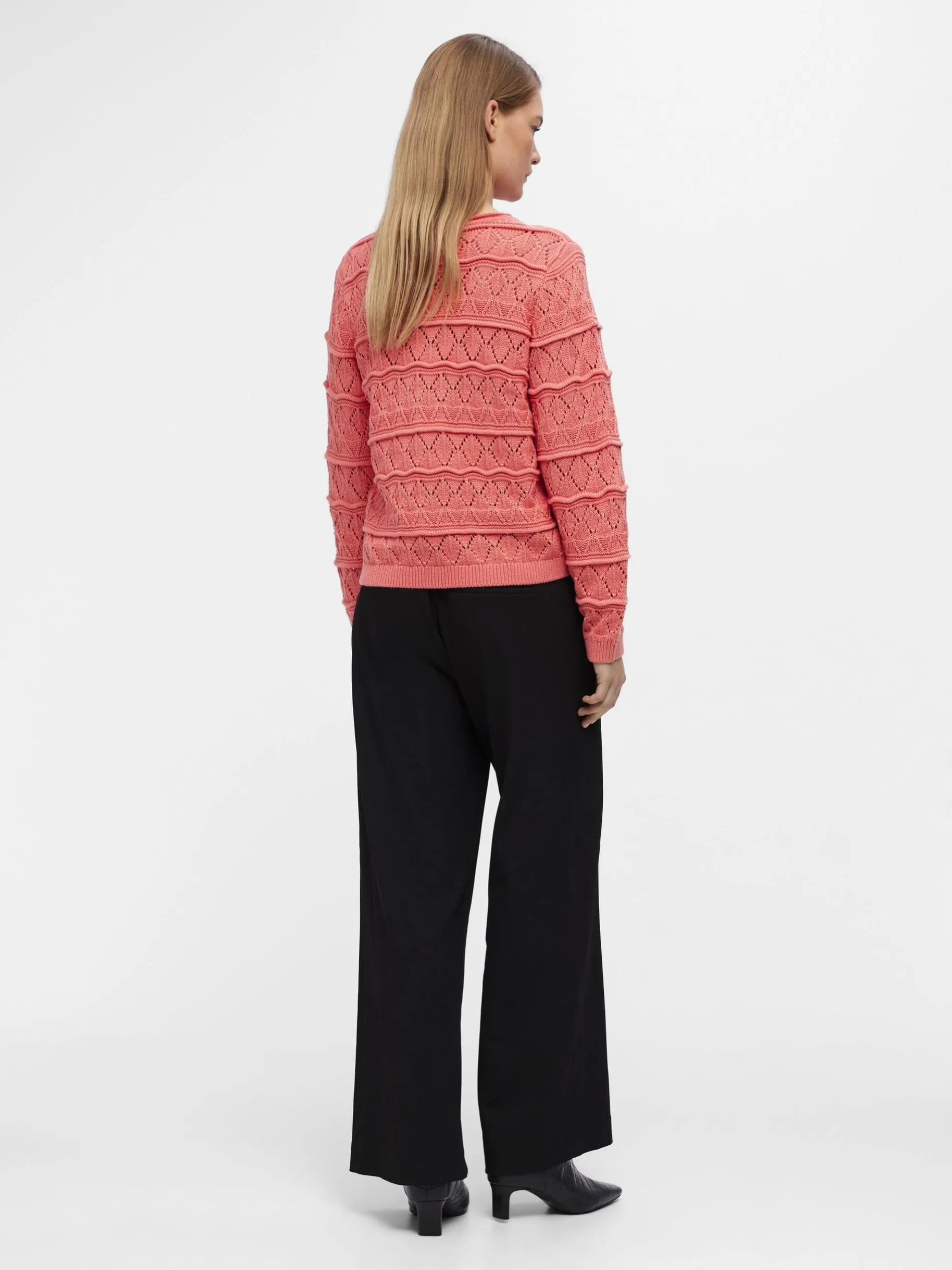 LANGE MOUWEN GEBREIDE TRUI