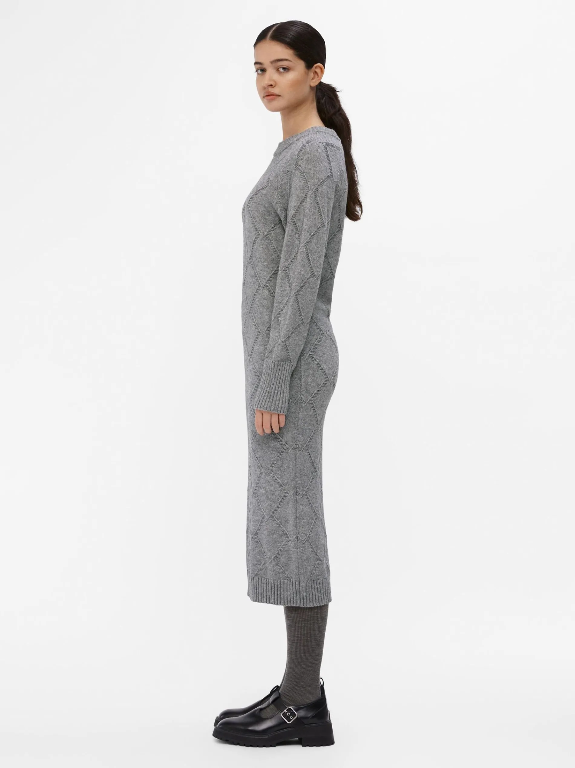 LANGE MOUWEN GEBREIDE JURK