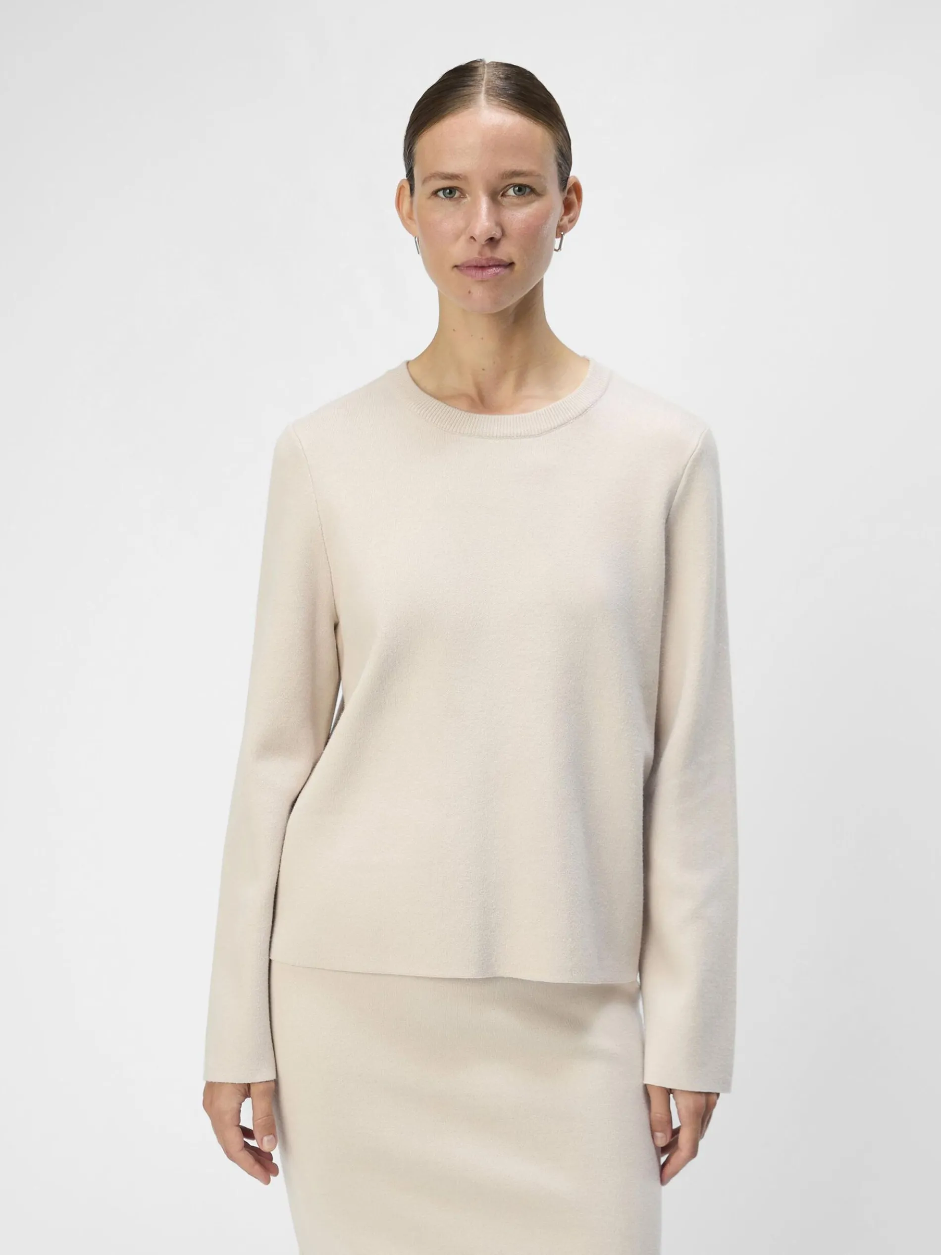 LANGE MOUWEN GEBREIDE TRUI