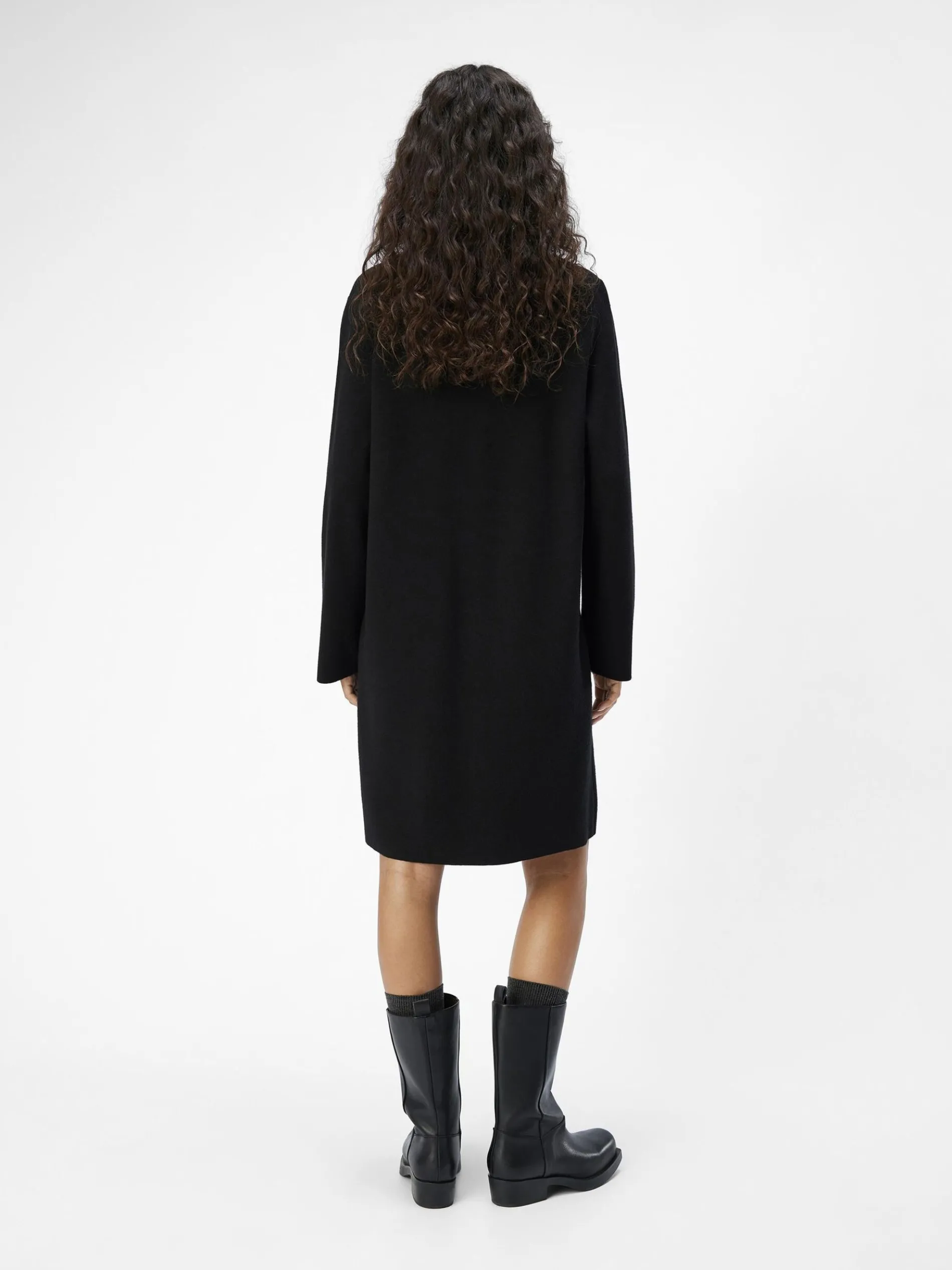 LANGE MOUWEN GEBREIDE JURK