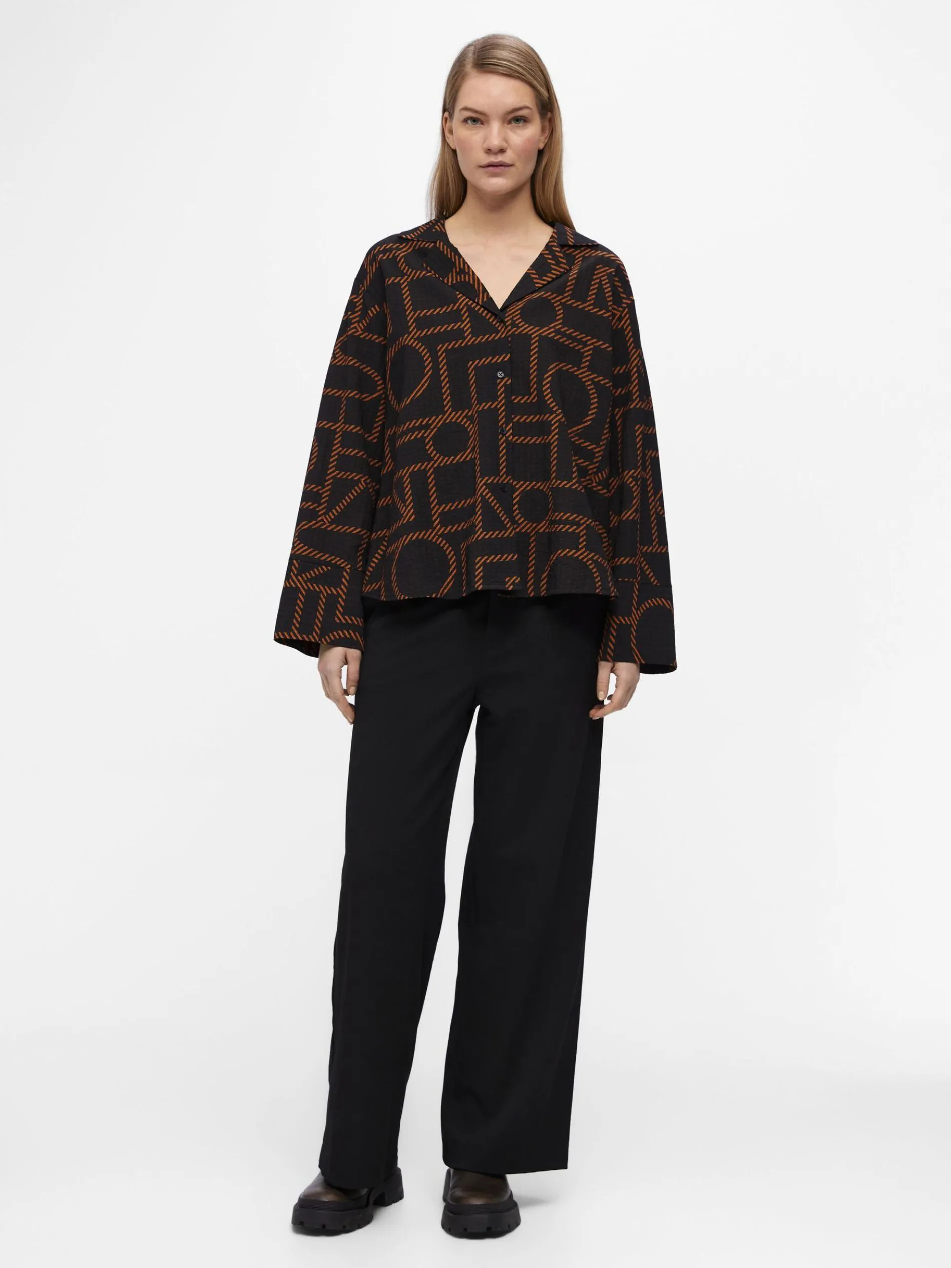 LANGE MOUWEN OVERHEMD