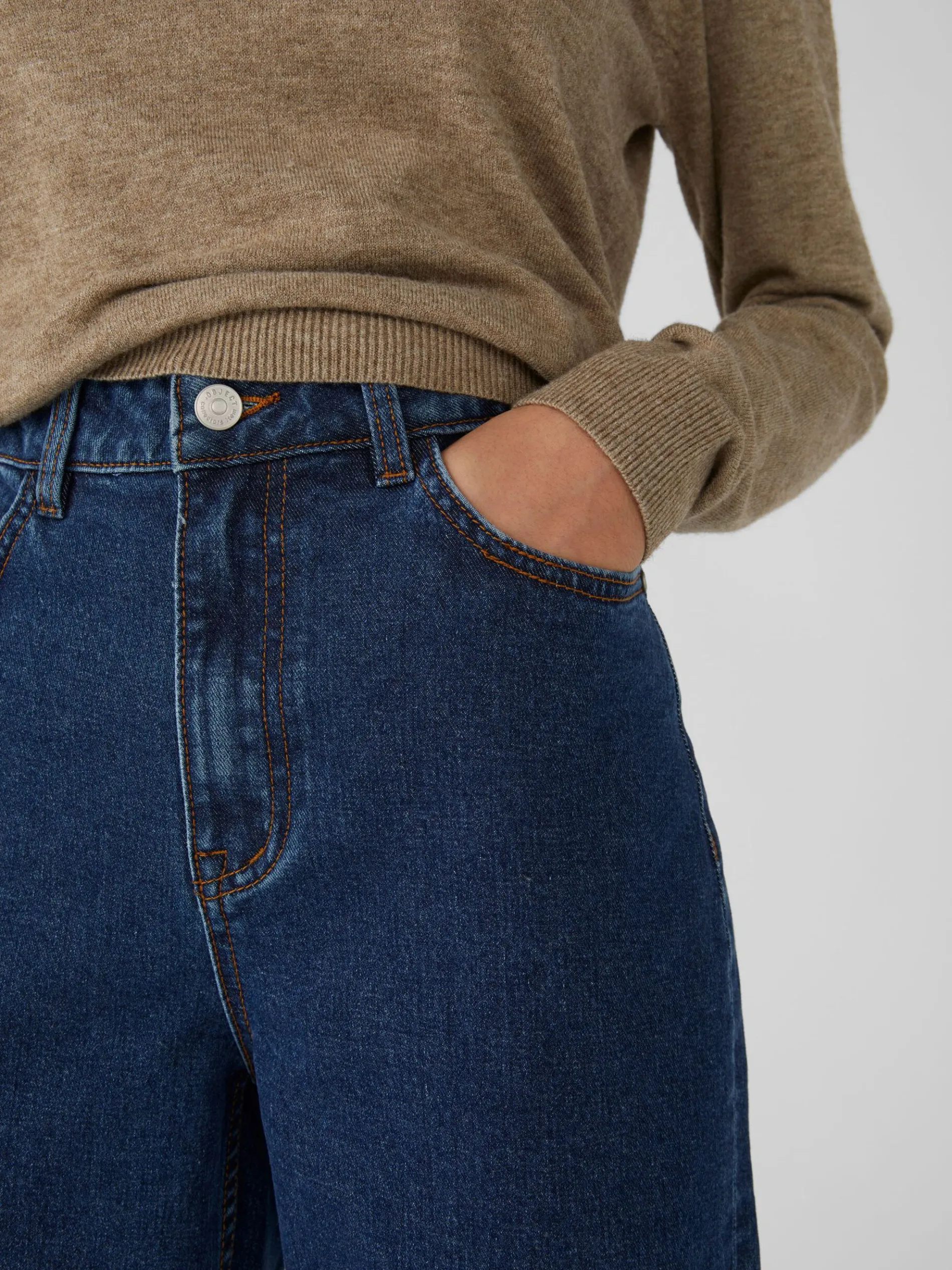 OBJTHESS GEBREIDE TRUI