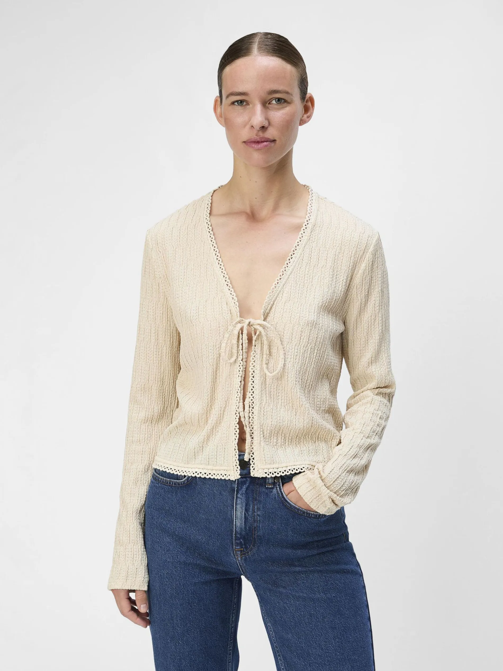 VOORKANT MET STRIKSLUITING TOP